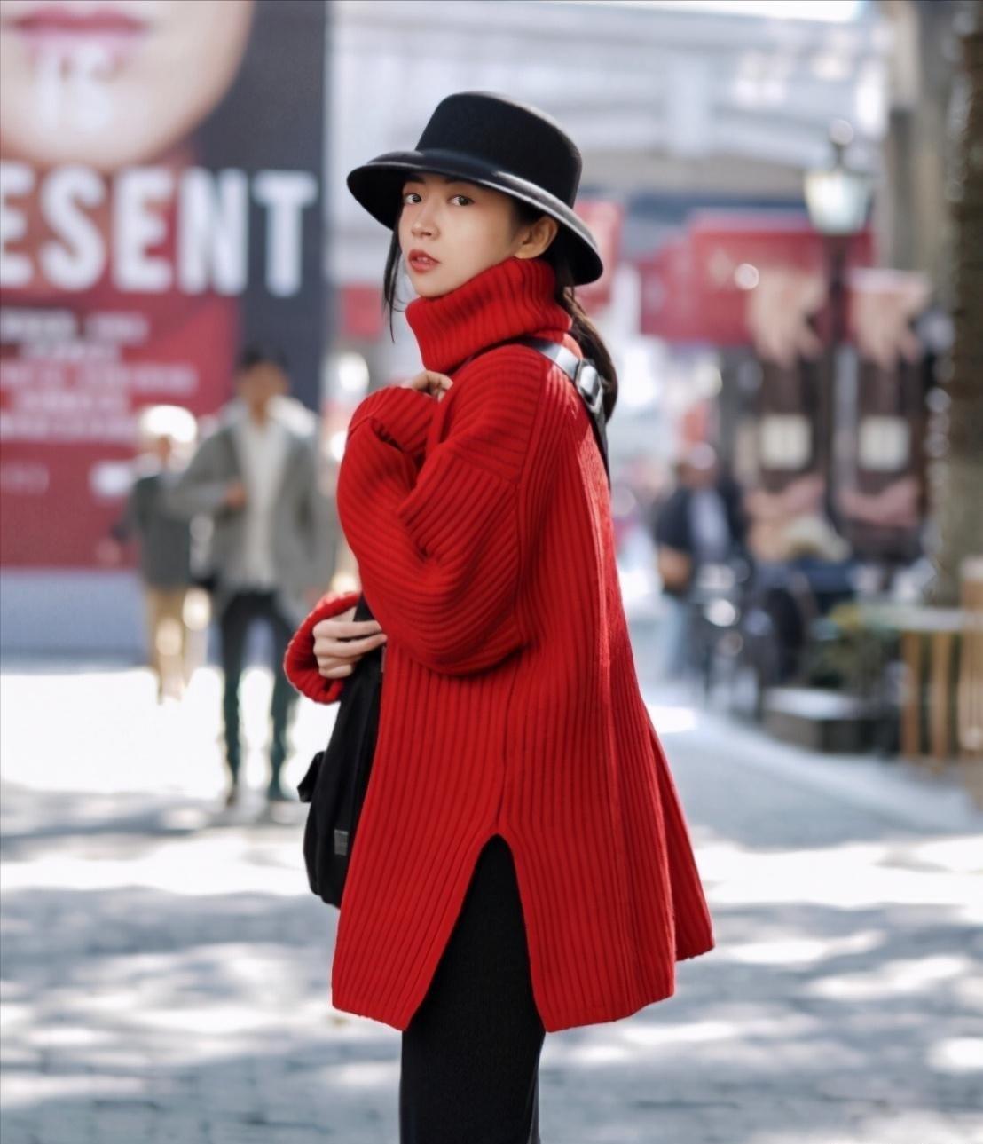 怎么穿红色才不显得尴尬,什么样的红色适合年轻人穿