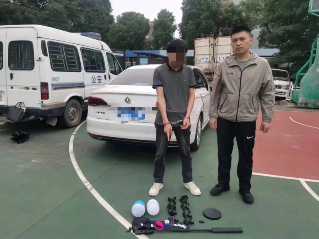 一线警事最新视频,警方捣毁一直播诈骗团伙