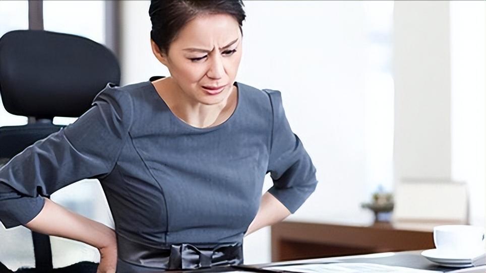 腰肌劳损导致腰疼最快缓解方法,腰肌劳损缓解腰痛的最佳动作