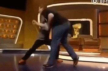 向太跟周星驰说对不起,周星驰和向太矛盾的过程