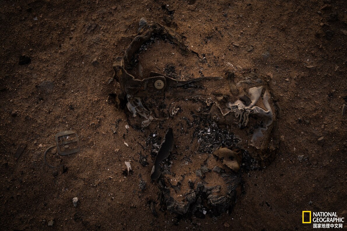 沙漠成了快时尚服饰最后的安息地