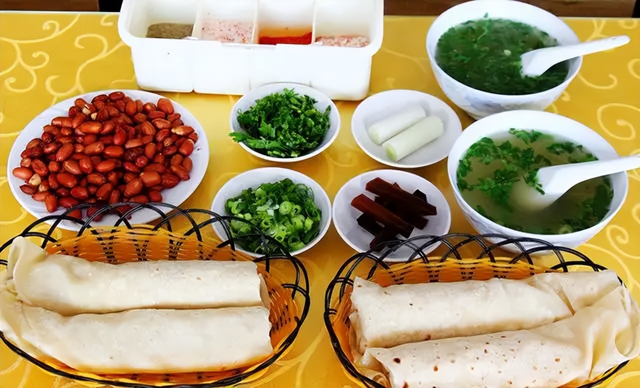 飞叔的美食之旅《吸引眼球的特色小吃，你吃过几样？》山东篇