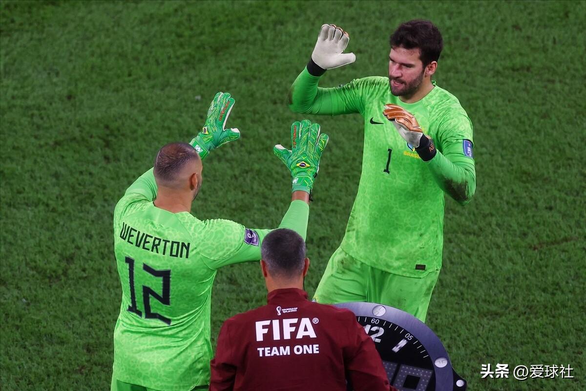 跳舞不尊重，换门将*辱侮**，韩国球迷为何纠结无谓细节？