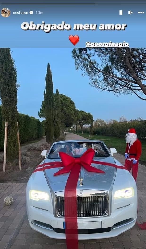 c罗女友买劳斯莱斯,c罗老婆送劳斯莱斯