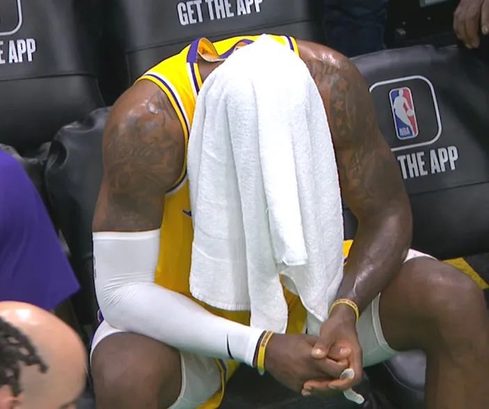 盘点那些离谱的判罚,震惊世界的五大判罚