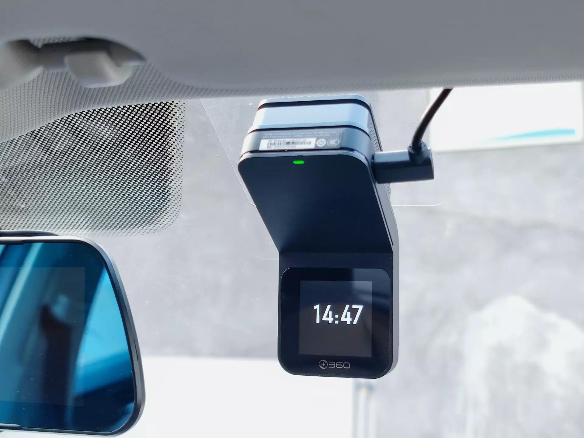 g900行车记录仪测评视频,四镜头360行车记录仪