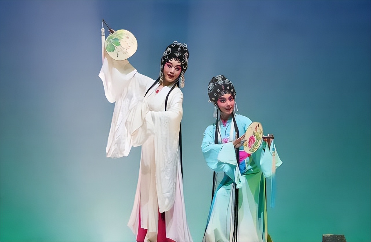 青白双蛇剑三,青白两蛇接回魔界