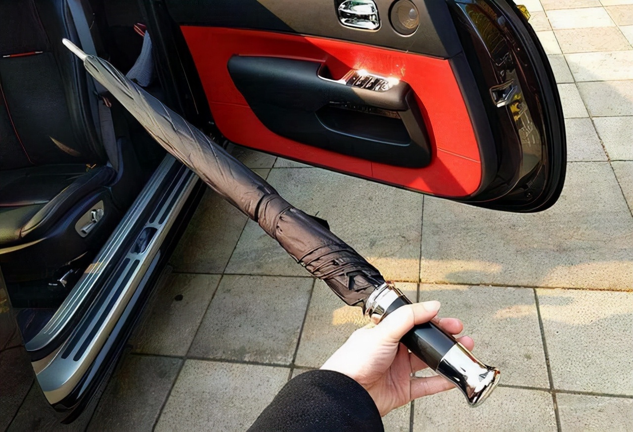 劳斯莱斯雨伞一把真的要10万吗,劳斯莱斯一把雨伞10万元