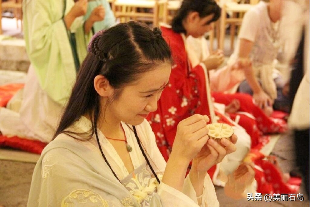 七夕节的由来和风俗习惯,七夕节的由来简介和习俗