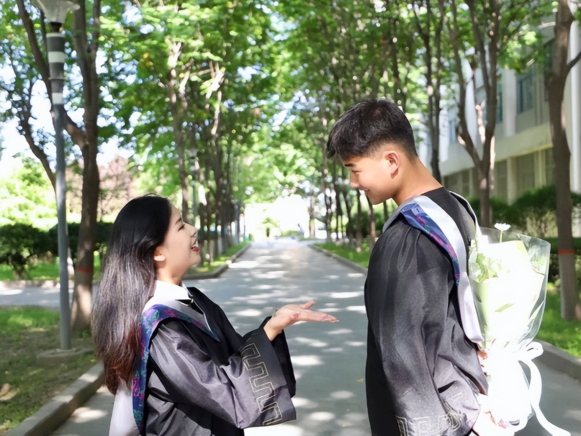 超甜!陕西“神仙情侣”:来自同一大学、同一学院,上岸同所985