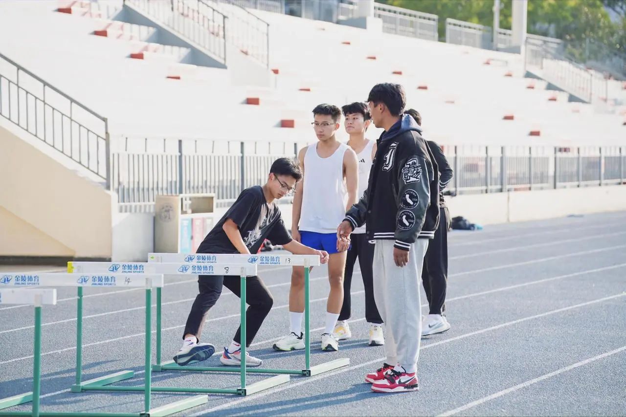 西南地区中小学美育高质量发展学术年会分会场在昆十中求...