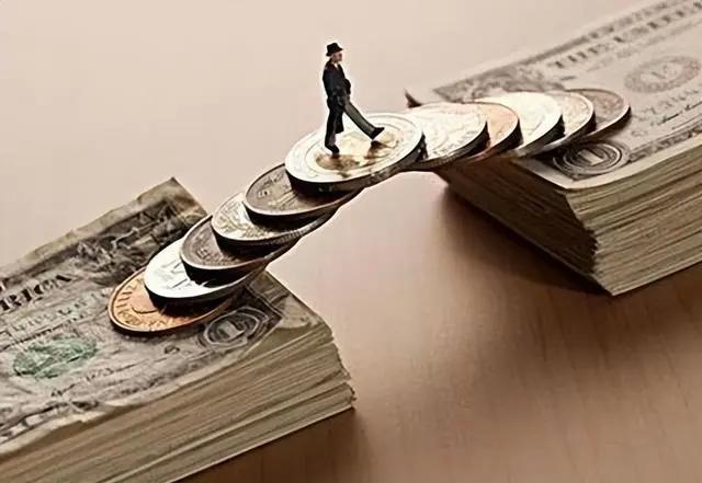 为什么私企贷了银行的款都不还,贷了信贷公司的款逾期不还的后果