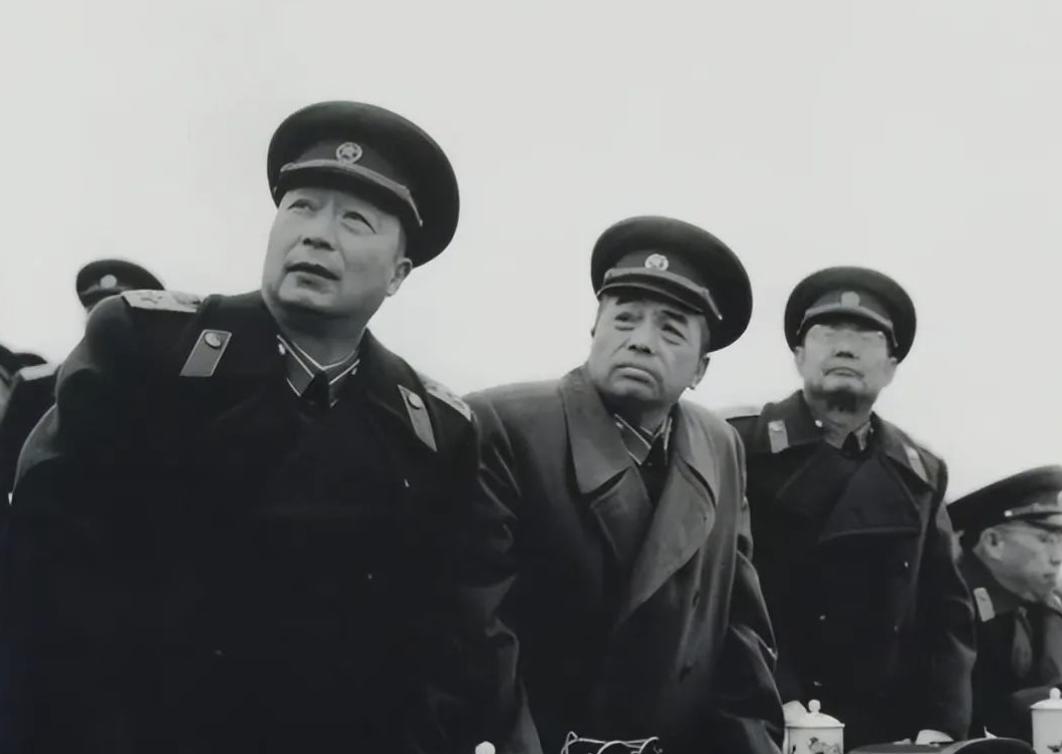 彭德怀一生有三段婚姻，却没留下一儿半女，是唯一没有子女的元帅