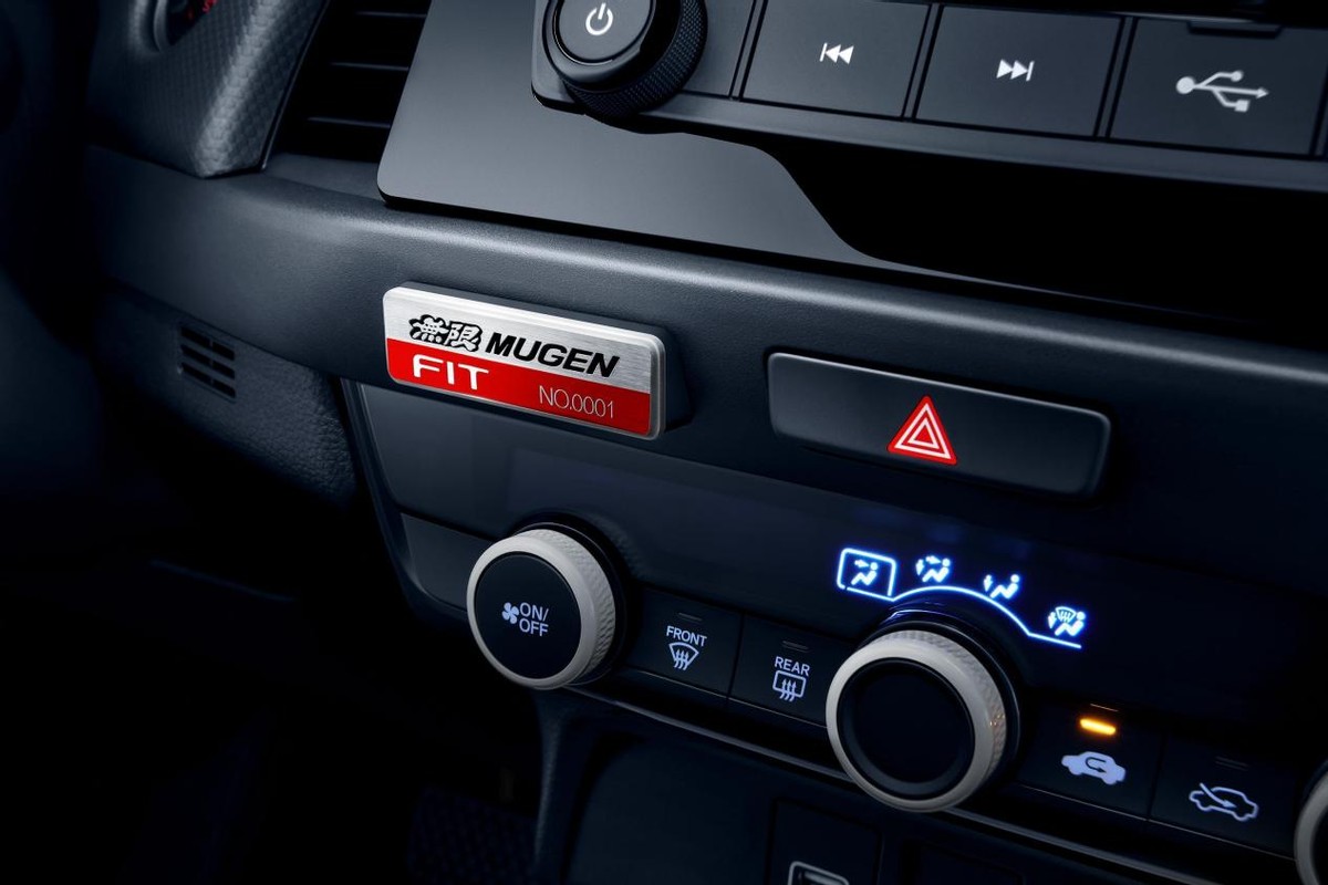 9.68万元实现“超跑”信仰!飞度無限MUGEN版上市