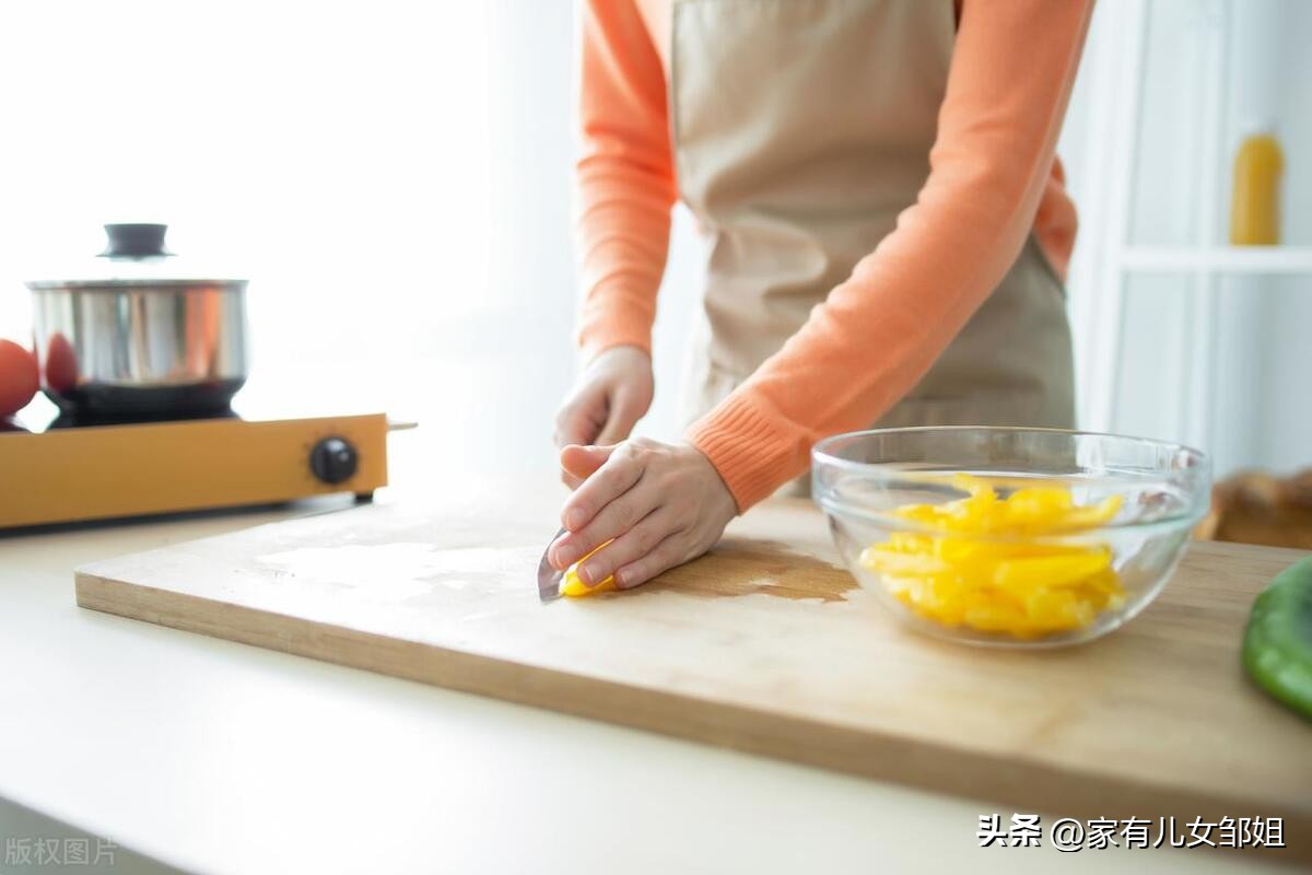 一个人穷游中国坐车去婆婆家,提前结束旅行回家