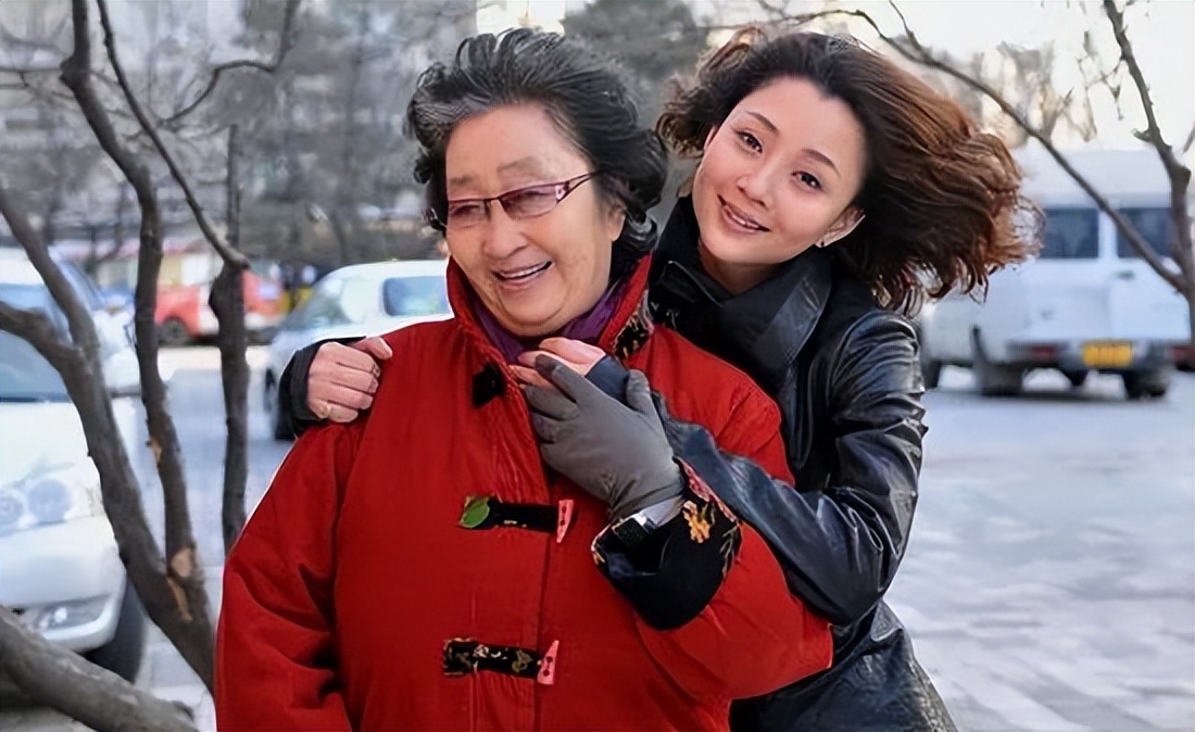 殷桃成名与婚姻,殷桃有几任婚姻