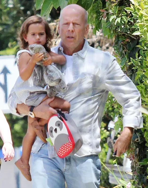 布鲁斯威利斯怎么患上失语症的,布鲁斯威利斯失语症恶化