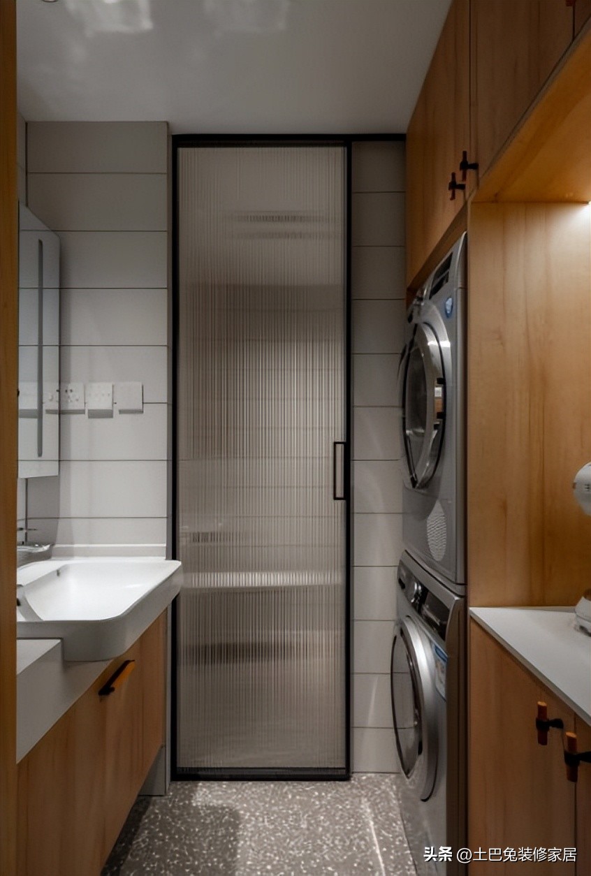 小卫生间装修效果图2平方,卫生间墙面装修最新型材料