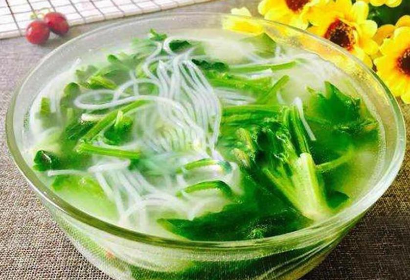 老人补铁补血的蔬菜,老年人缺铁贫血吃什么食物