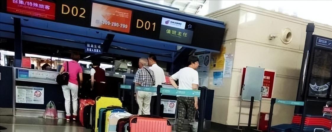 坐飞机值机后就可以登机了吗,坐飞机已值机还需要取纸质机票吗