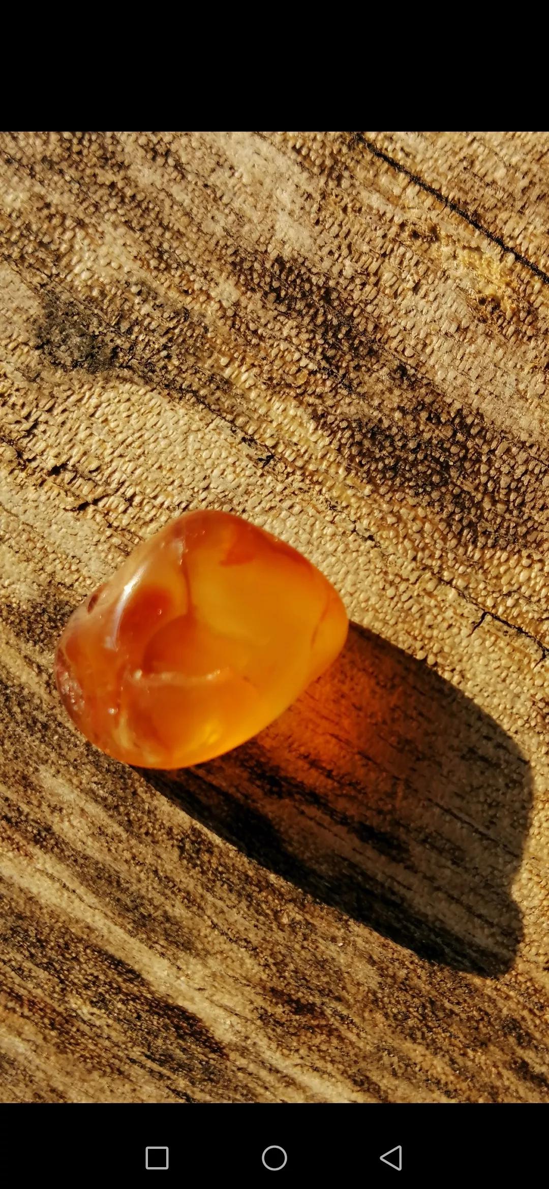 鸡血宝石特征图片,鸡血宝石有哪些