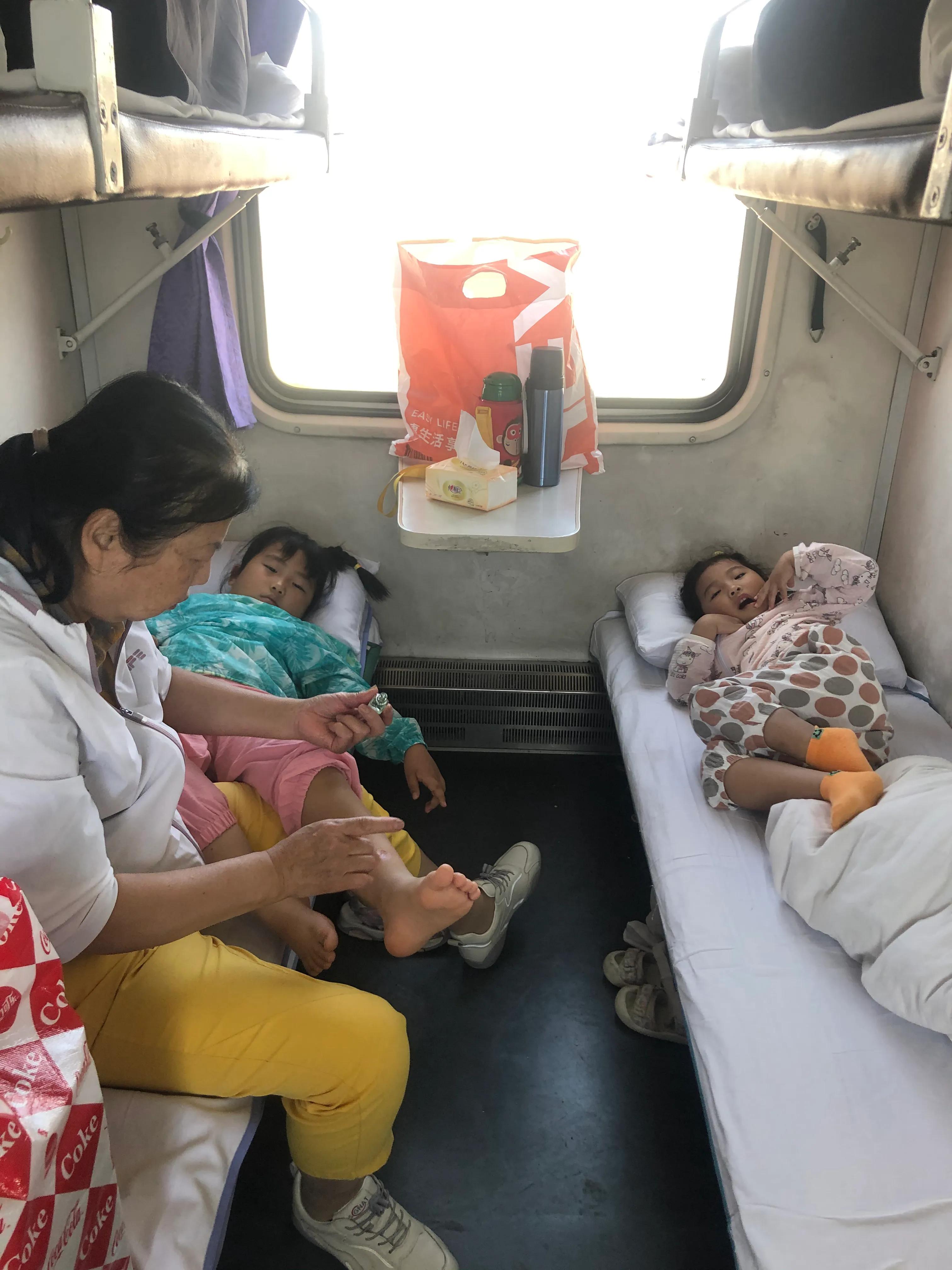 乌鲁木齐到库尔勒可以走216国道吗,乌鲁木齐到库尔勒不走高速的路线