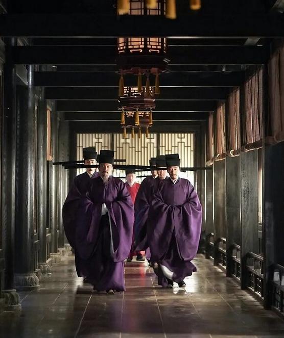 古代上朝的制度流程,古代官员上朝制度