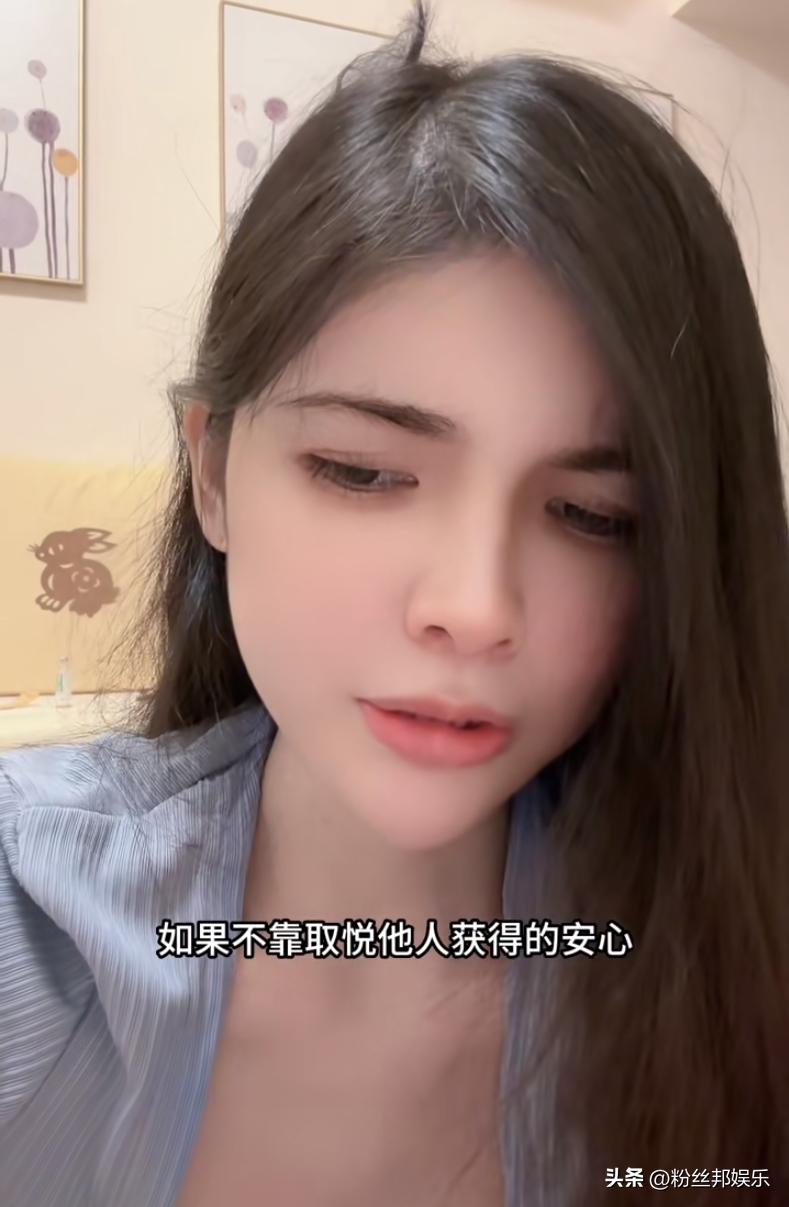 狗头萝莉摆摊被举报被人谴责,狗头萝莉摆摊被骂