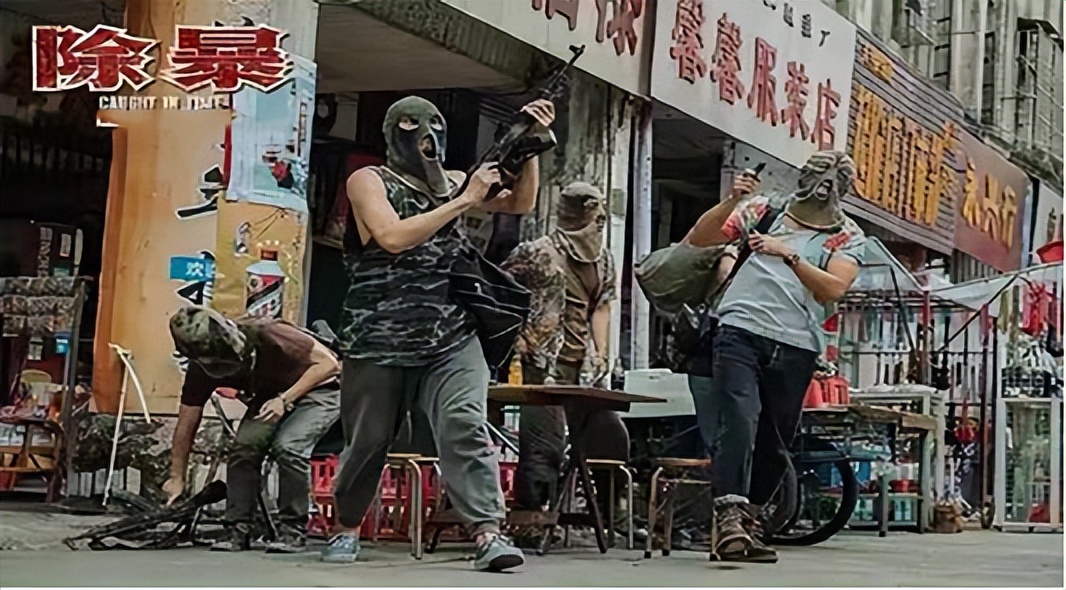 新中国第一悍匪张君，八个*妇情**帮助他犯案，他到底有何魅力？