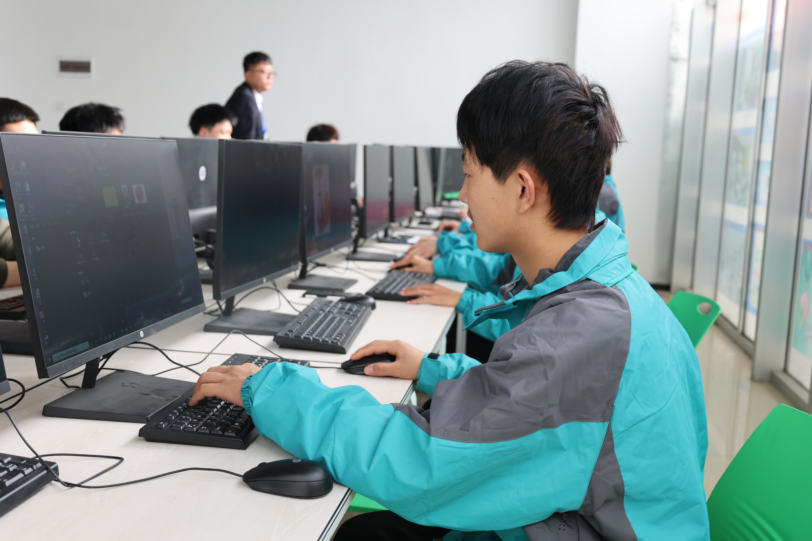 银川最好职业技术学校,初中毕业能上银川职业学校吗