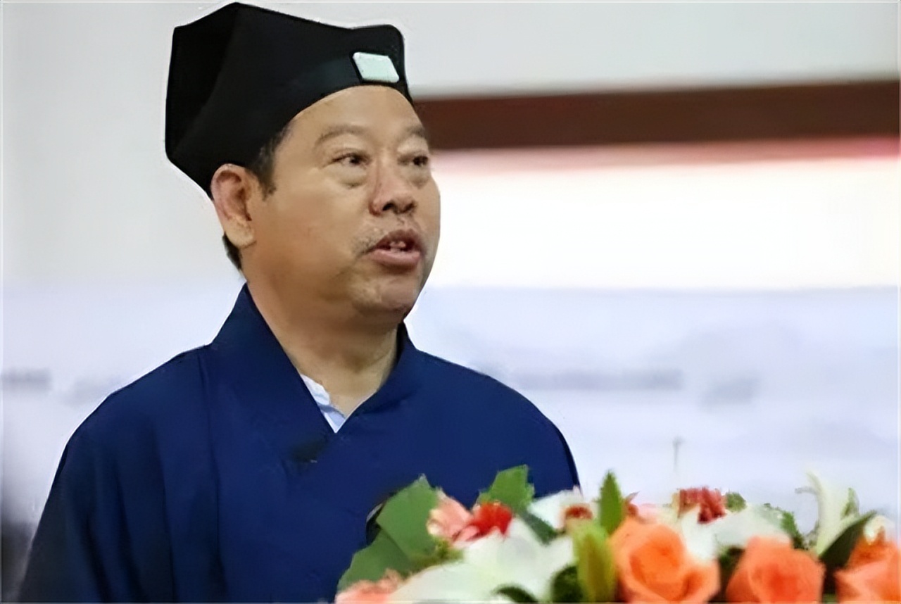 2019年，中国富二代在加拿大炫富被绑，调查发现其父亲却是个道士