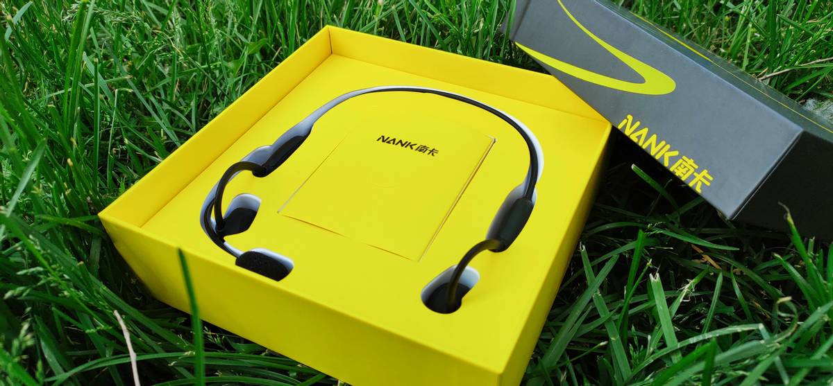 麦克风邂逅骨传导，高效办公实用性全面升级