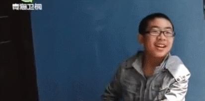 每晚枕着上万条蛇入眠,这里的村民为了脱贫能有多拼?