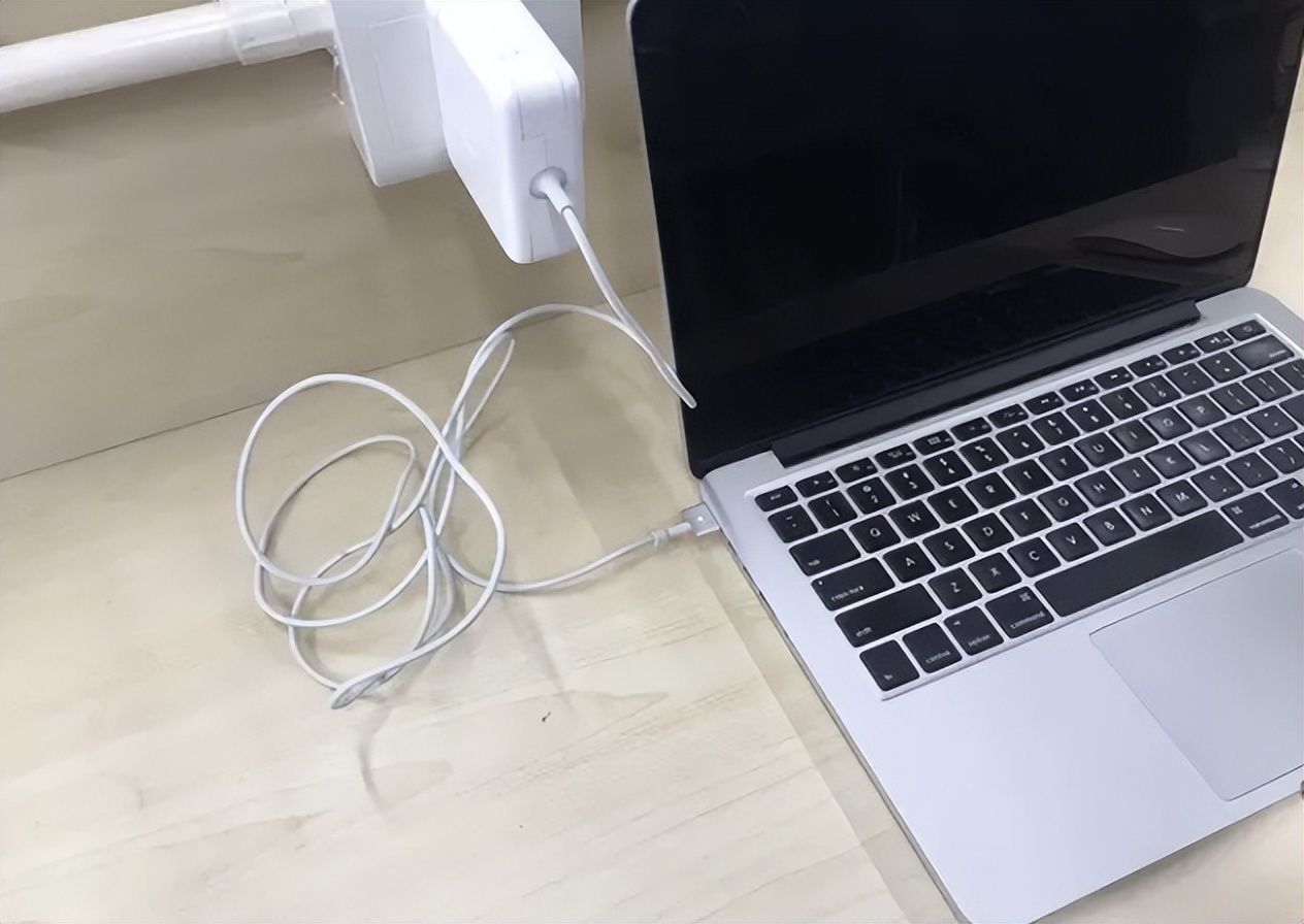 笔记本电池的保养和正确使用方法,笔记本电池如何正确保养