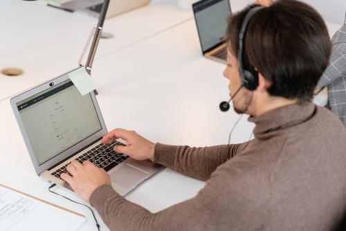 网店托管客服外包公司有哪些,网店客服外包一般多少钱