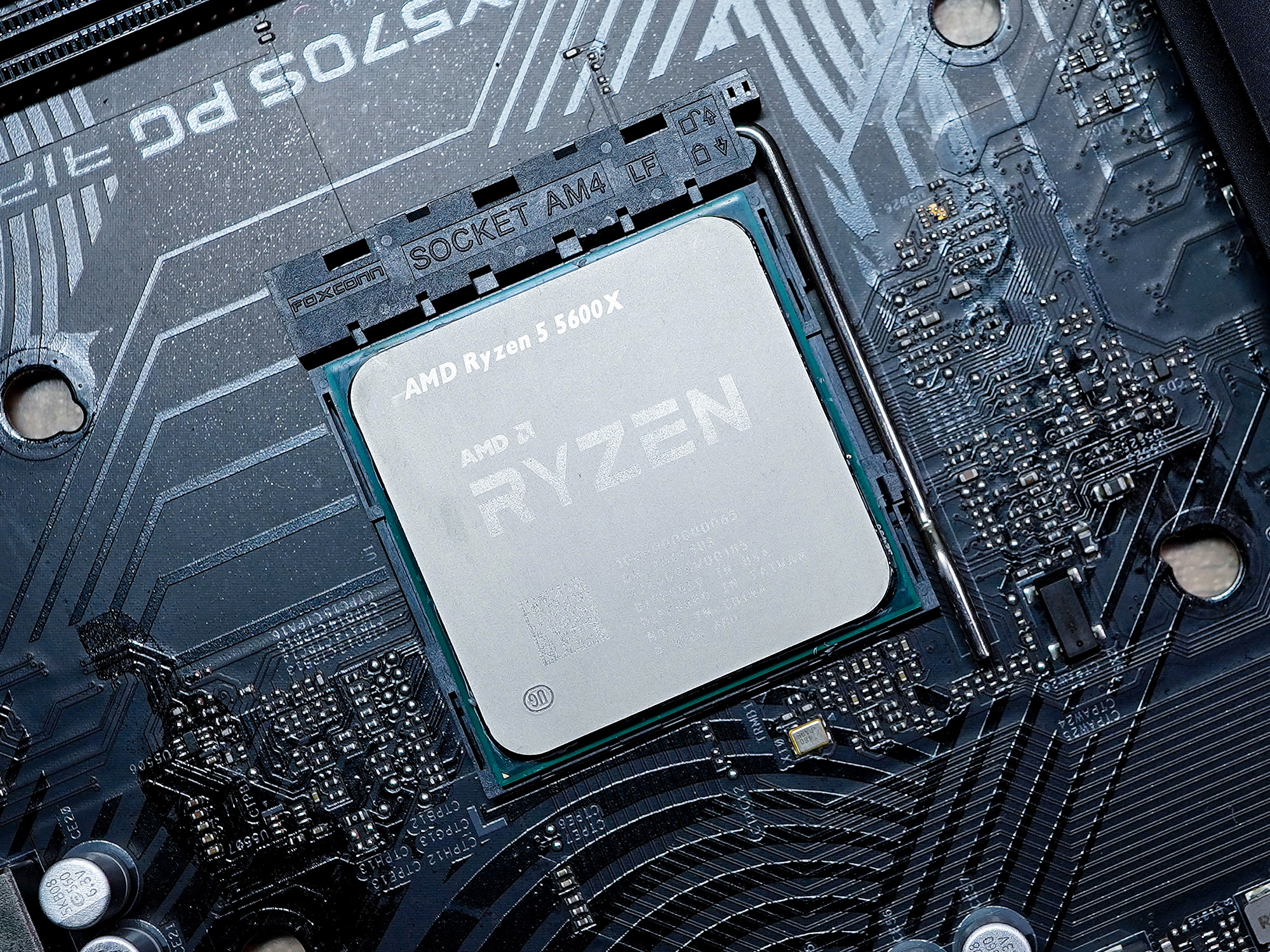 都2022年了，1080p分辨率下4GB显存够用吗？迟到的*X6R5**00XT评测