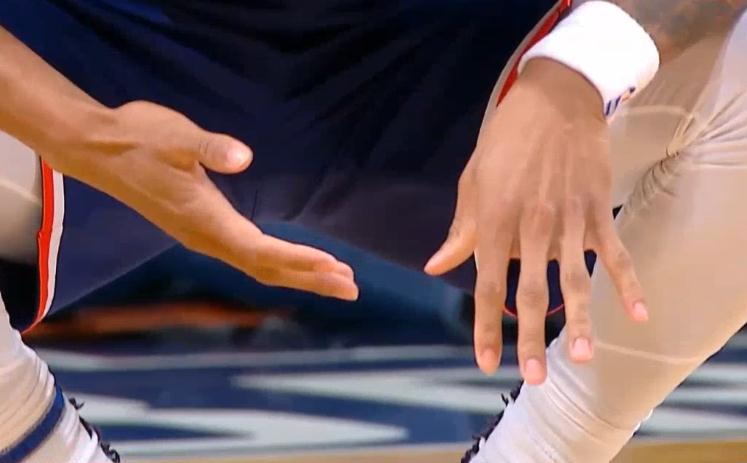 nba雄鹿恶犯集锦,nba争议