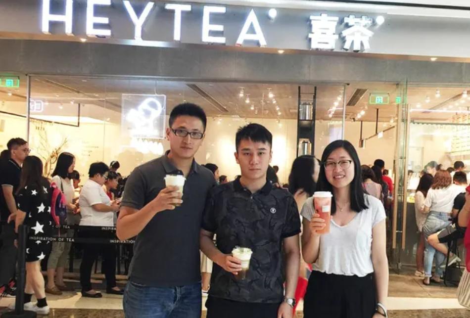 90后白手起家第一人，大专学历，29岁狂赚45亿，他做对了什么？