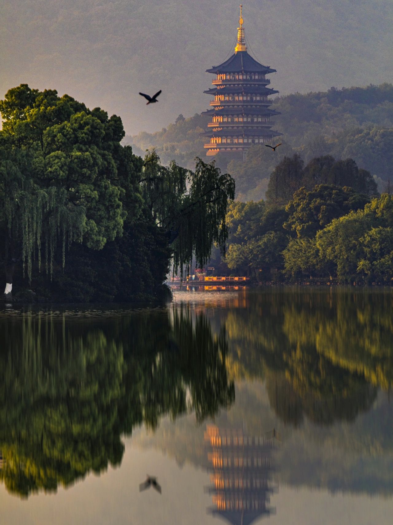 杭州旅游攻略看西湖全景,西湖美景杭州旅游攻略