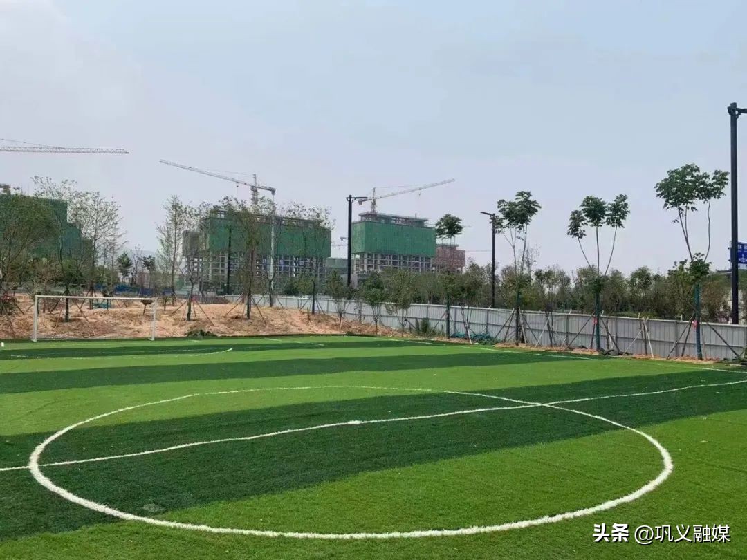 青龙山足球公园巩义,巩义青龙山足球公园