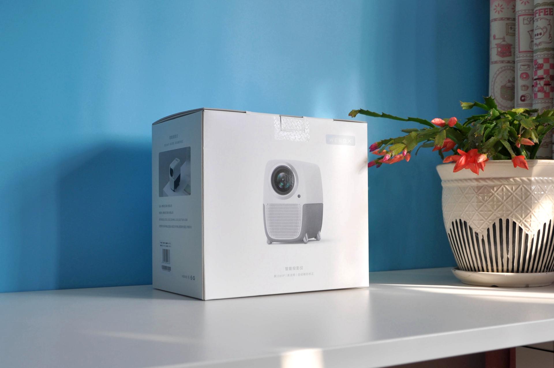 泰捷WEBOXT1投影仪测评,泰捷weboxt1投影仪和m6哪个好