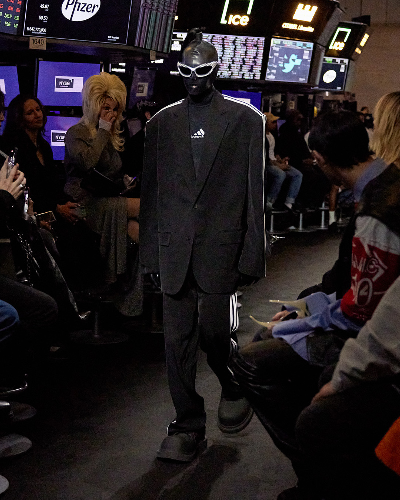 巴黎世家夏季新品,巴黎世家2023早春大秀在哪买