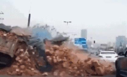 超载罚款1000扣6分管多久,超载罚款200扣一分是超载多少范围