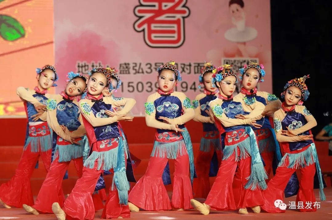 来了，当之无愧的“领舞者”！