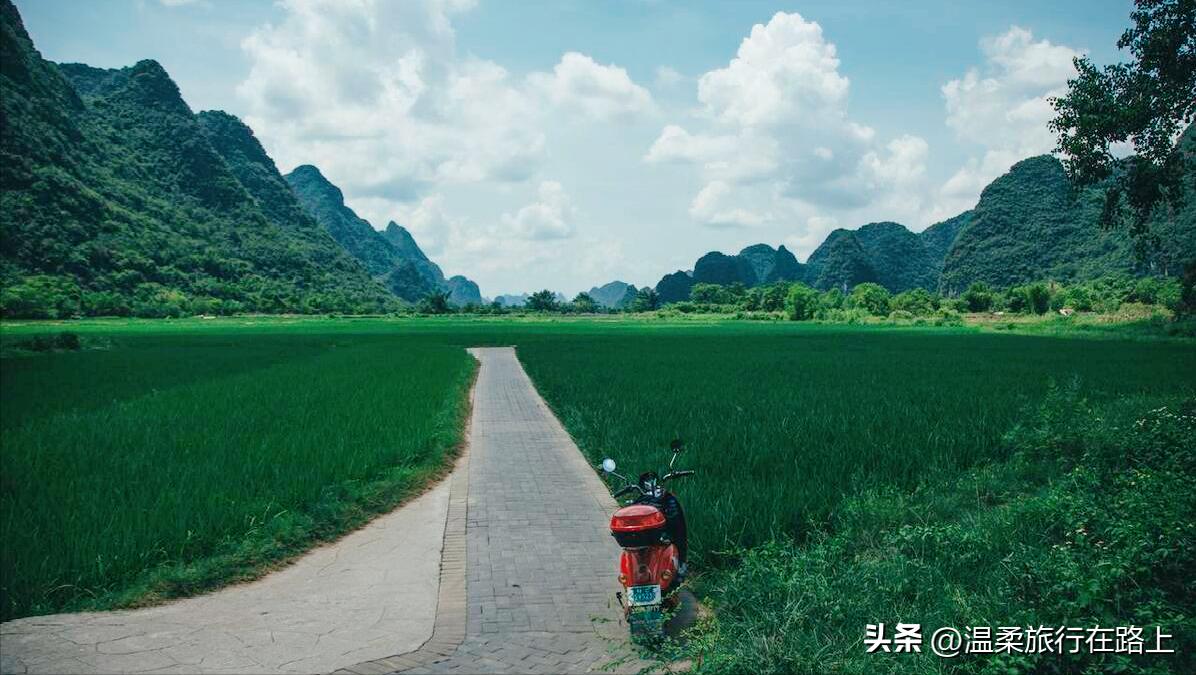 阳朔遇龙河,十里画廊万顷碧水,高山峻岭,美不胜收的山水画廊