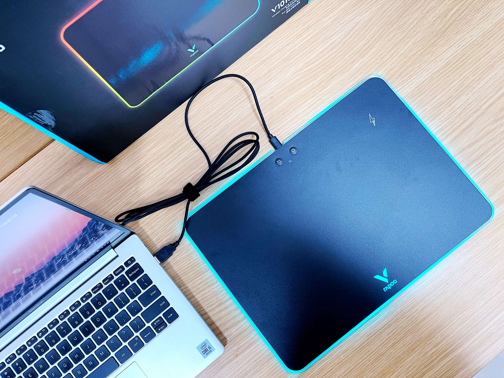 雷柏v1游戏鼠标好用吗,雷柏v10s鼠标垫