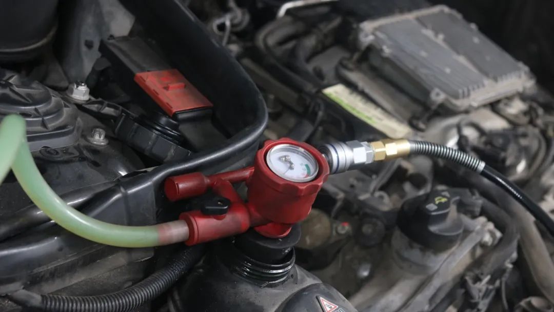 情怀老旧汽车翻新修复,情怀老车翻新修复骐达