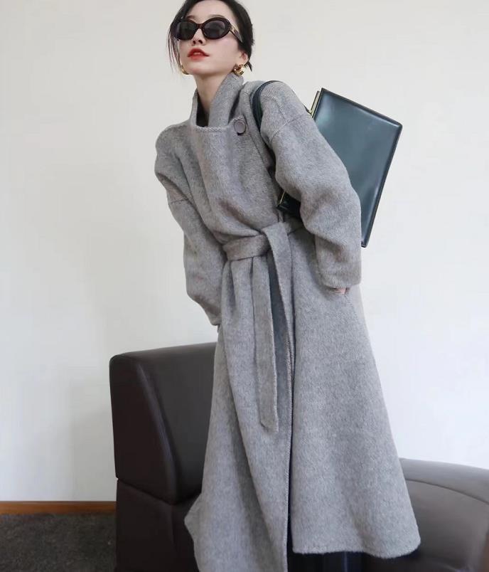 女生买大衣哪种版型才显瘦,瘦子怎么穿大版型的大衣好看