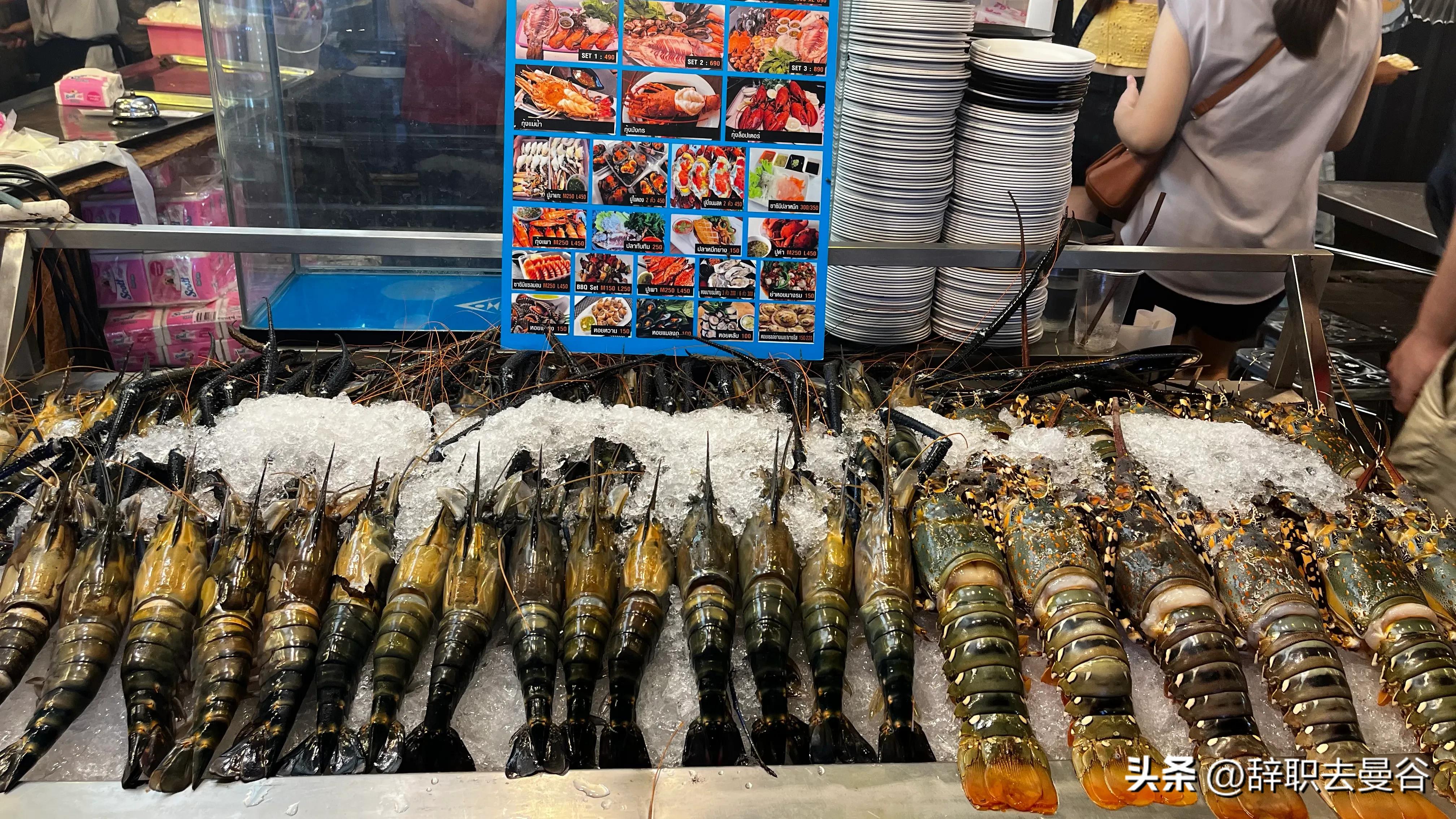 曼谷新的火车头夜市时间,曼谷火车夜市纯视频