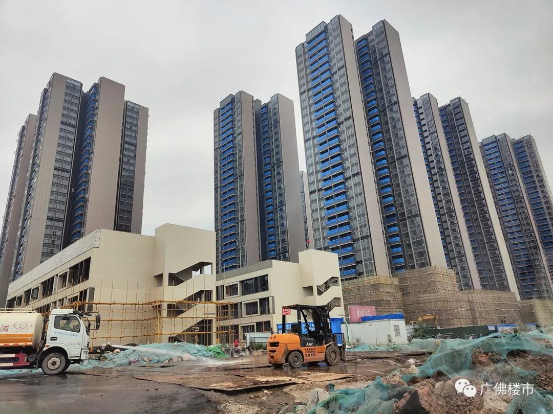 灯湖北延：贴地飞行、佛系养生、烂尾重组？投资客都看好这里？